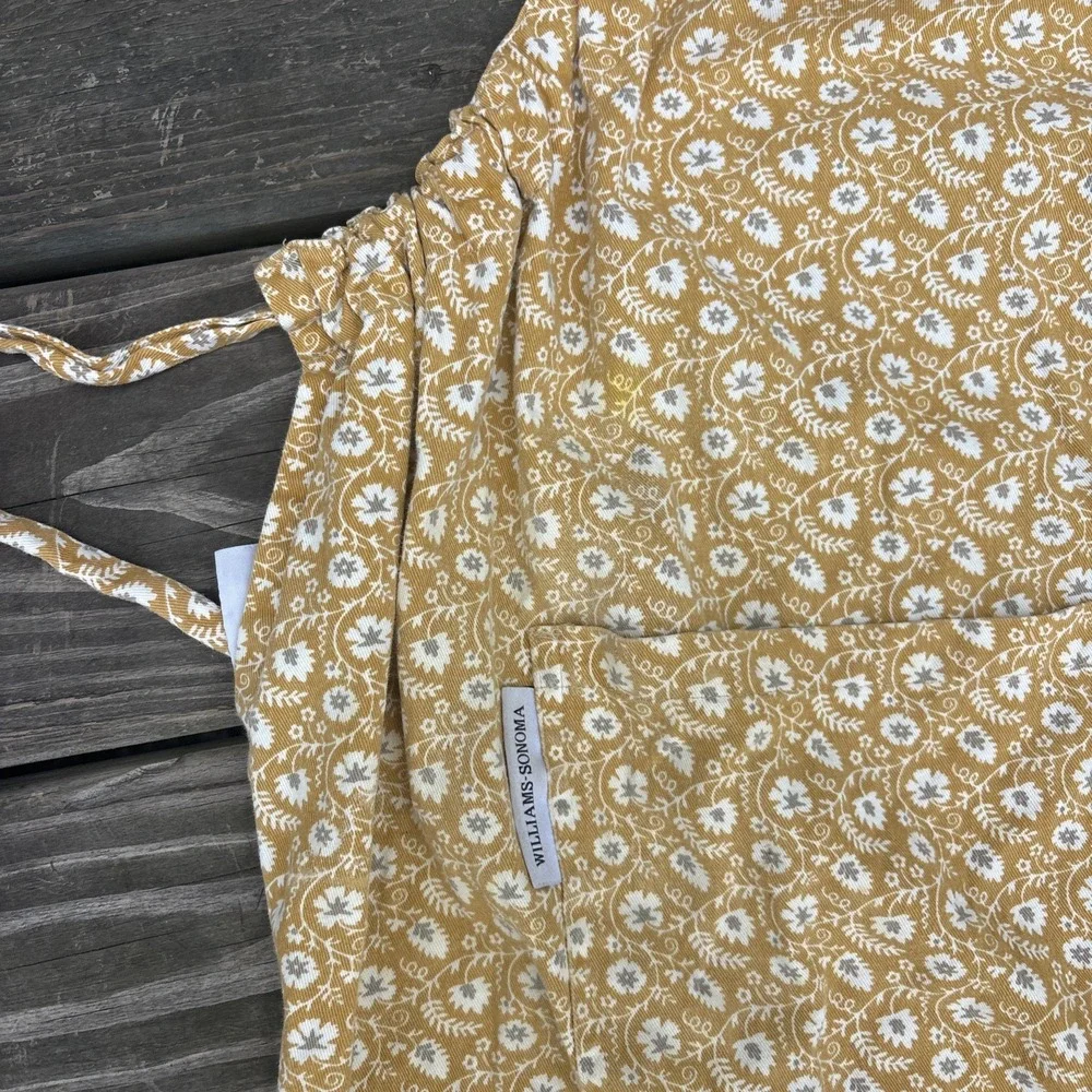 Williams-Sonoma Yellow Floral Women's Adult Size Apron 100%Cotton cottage
